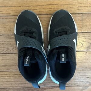 Nike Black and White Strap Basketball Shoes